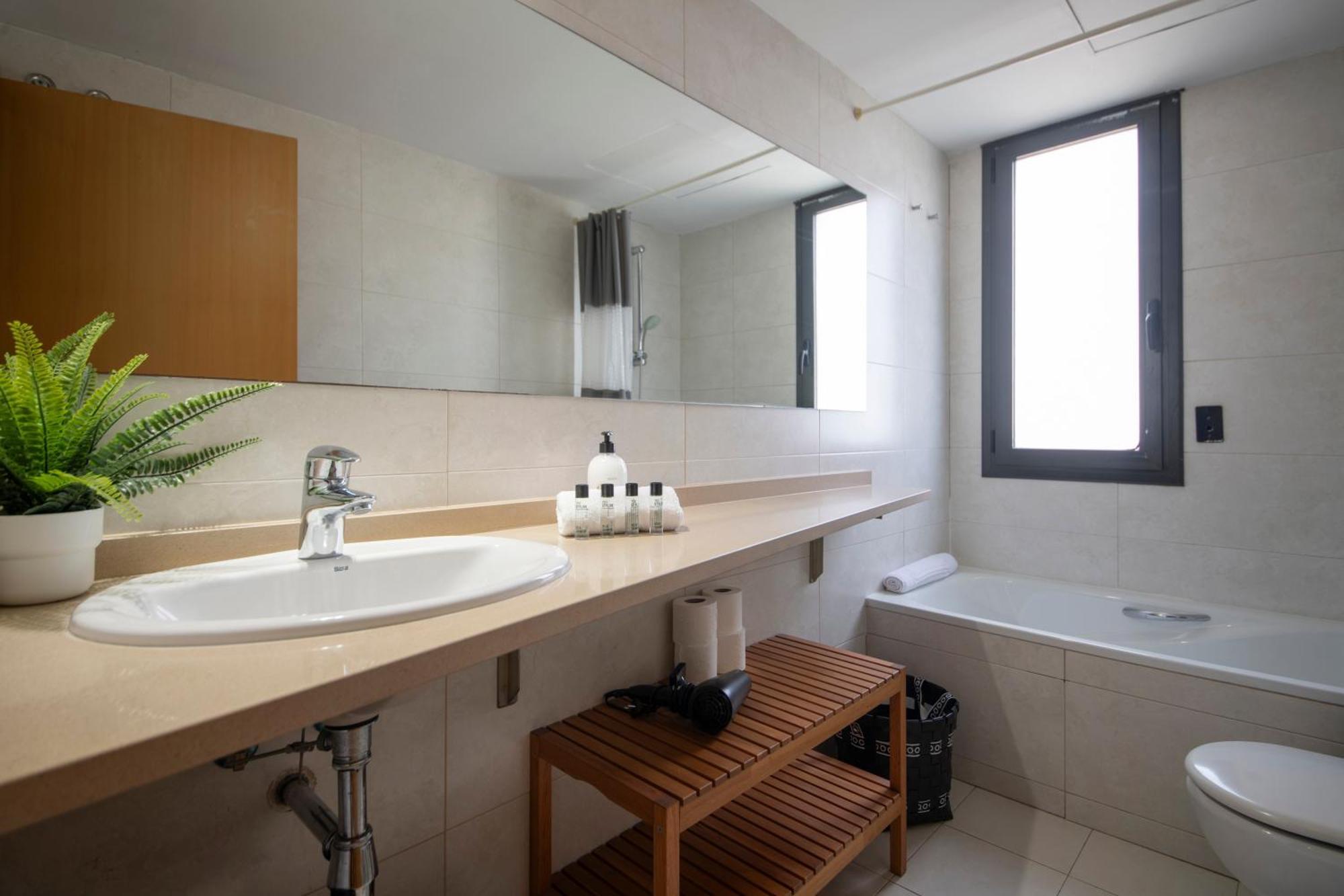 You Stylish Beach Apartments Barcelona Eksteriør billede